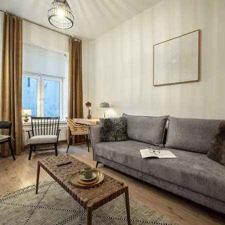 Apartament Gold Prochnika 9 *